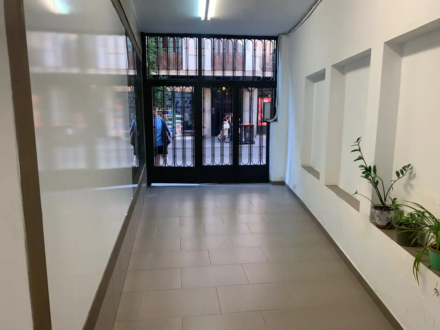 Study for rent in Madrid  with Air Conditioner, Heating and Furnished