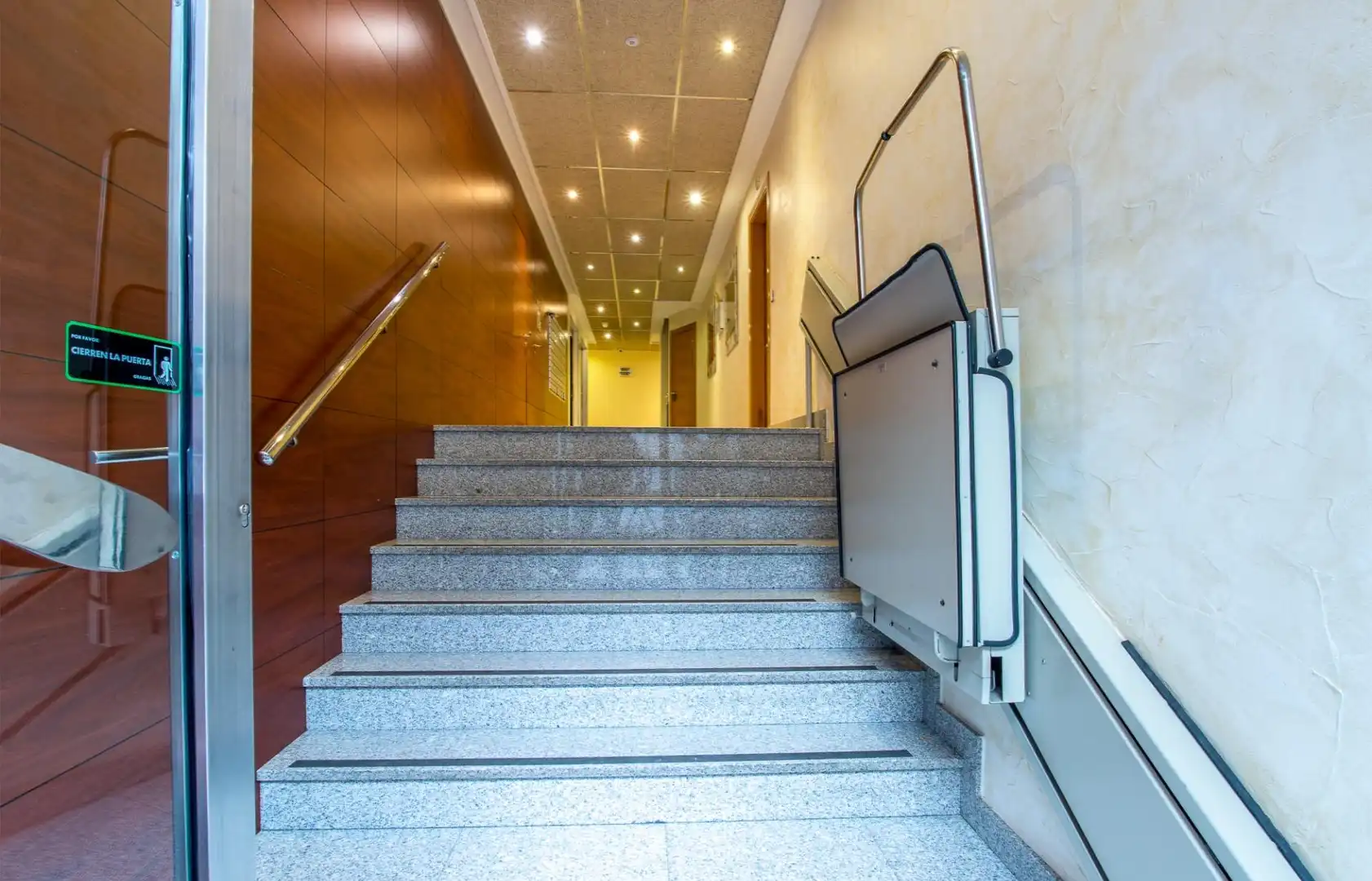 Flat for sale in Murcia  with Air Conditioner and Balcony