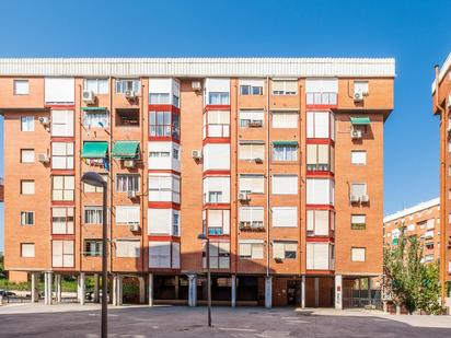 Exterior view of Flat for sale in  Madrid Capital  with Air Conditioner