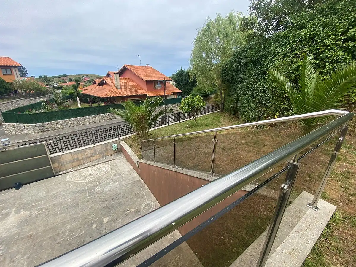 Terraza de Casa o chalet en venta en Llanes con Calefacción, Jardín privado y Terraza