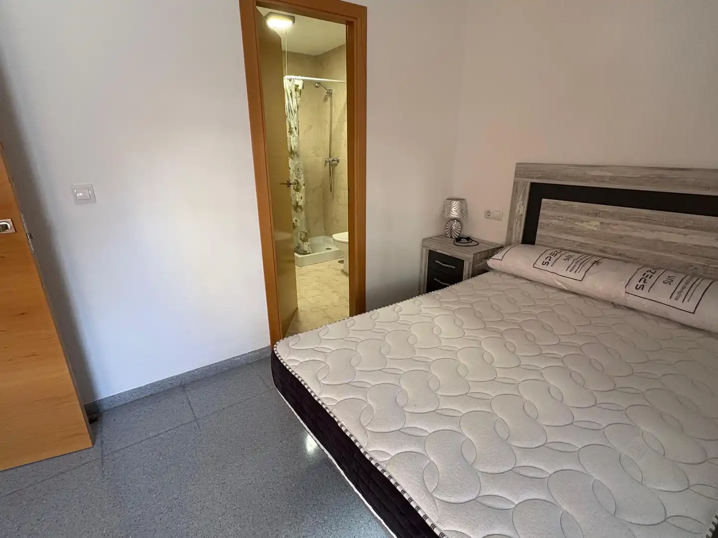 Habitación de Piso de alquiler en Elche / Elx con Aire acondicionado