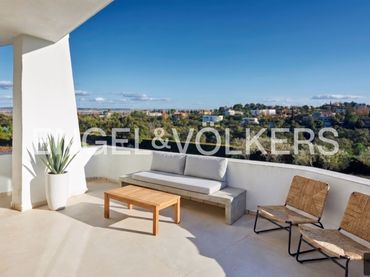 House with balcony for sale in Ciudalcampo