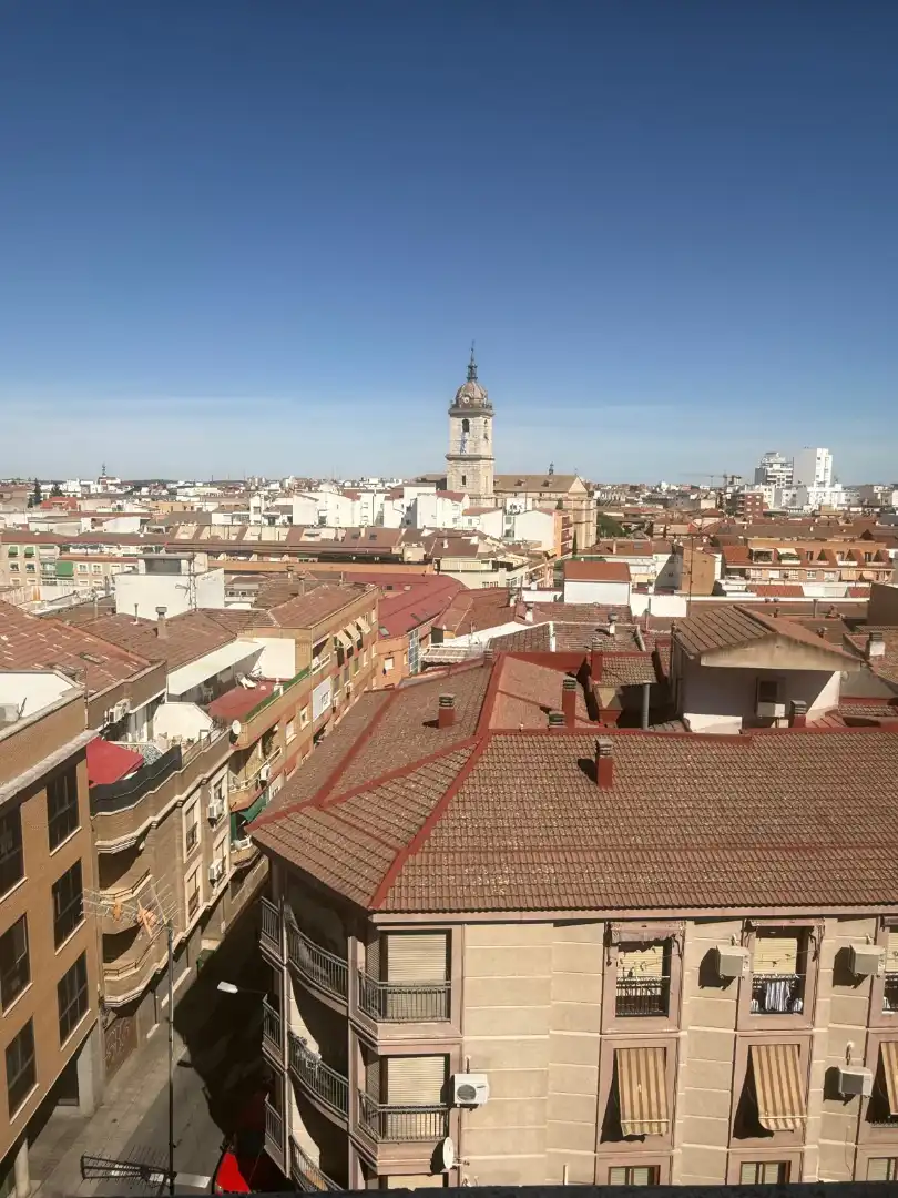 Außenansicht von Wohnung zum Verkauf in Ciudad Real mit Heizung, Terrasse und Möbliert