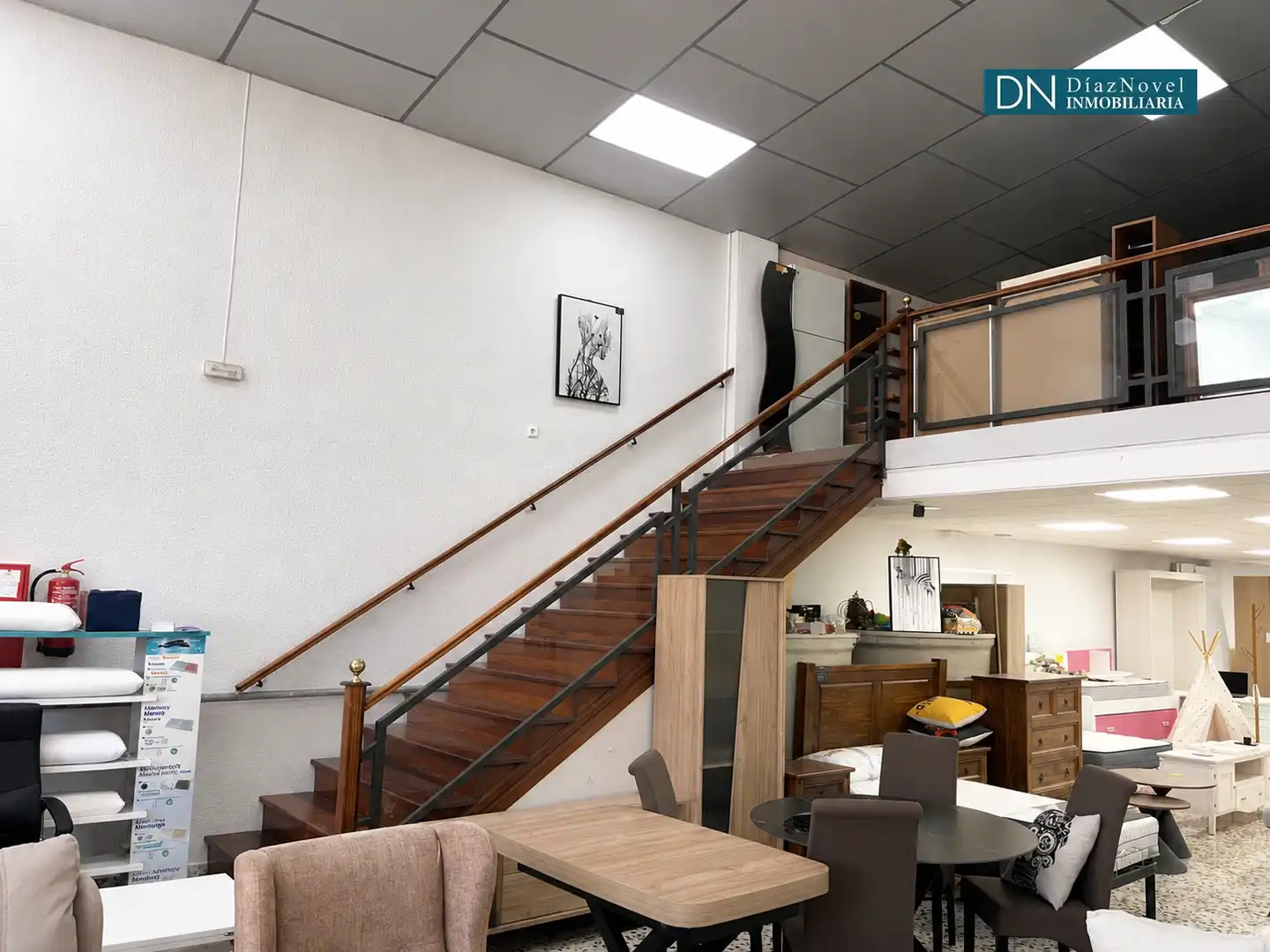 Nave industrial de alquiler en Málaga con Alarma