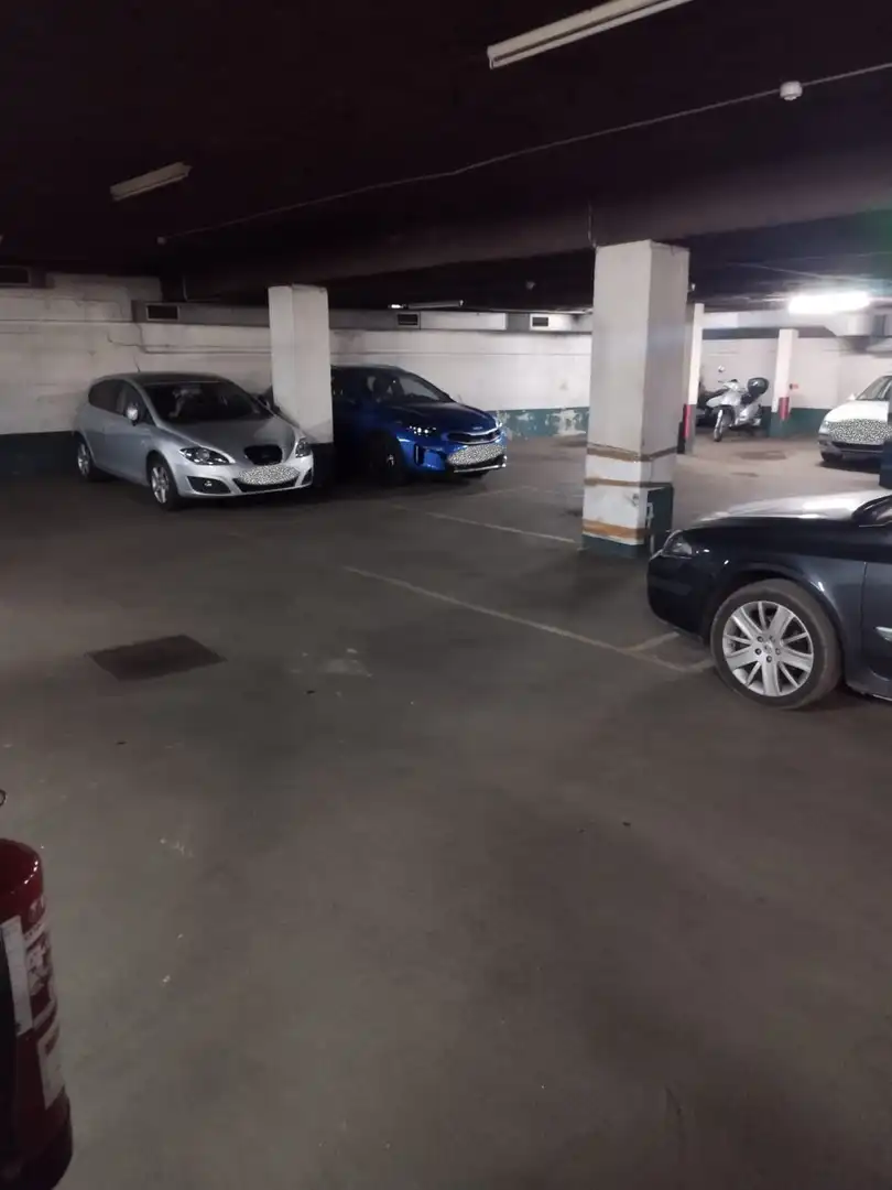 Parcheggio in vendita a Avinguda de Santa Coloma, imagen 8