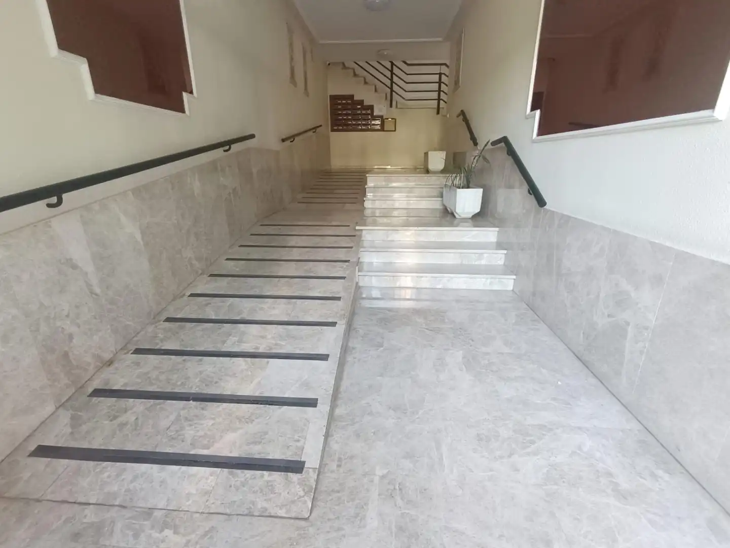 Flat for rent in Córdoba  with Air Conditioner, Private garden and Storage room
