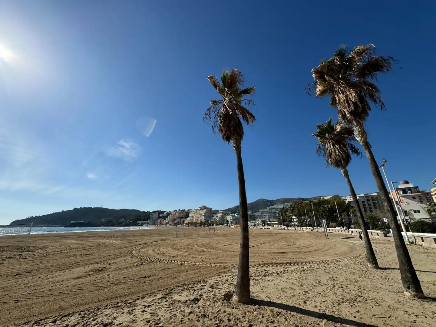 Vista exterior de Apartament en venda en Oropesa del Mar / Orpesa amb Terrassa, Moblat i Piscina comunitària