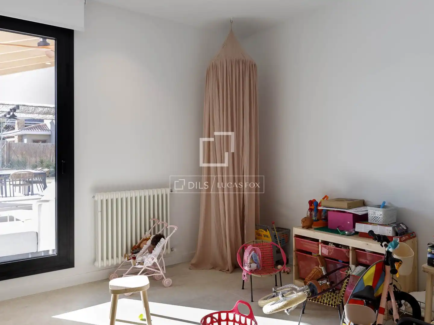 Habitación de Casa o chalet en venta en L'Eliana con Aire acondicionado, Calefacción y Jardín privado