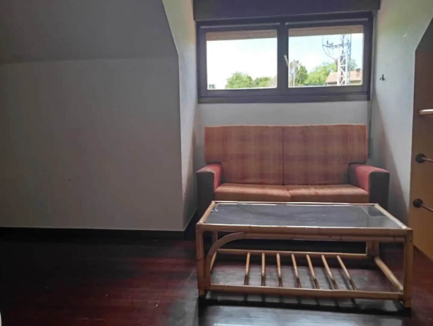 Wohnzimmer von Einfamilien-Reihenhaus zum Verkauf in Reocín mit Heizung und Terrasse