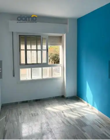 Habitación de Piso en venta en Málaga con Terraza y Piscina comunitaria