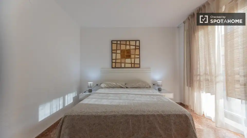 Bedroom of Flat for rent in Valencia  with Air Conditioner, Heating and Furnished