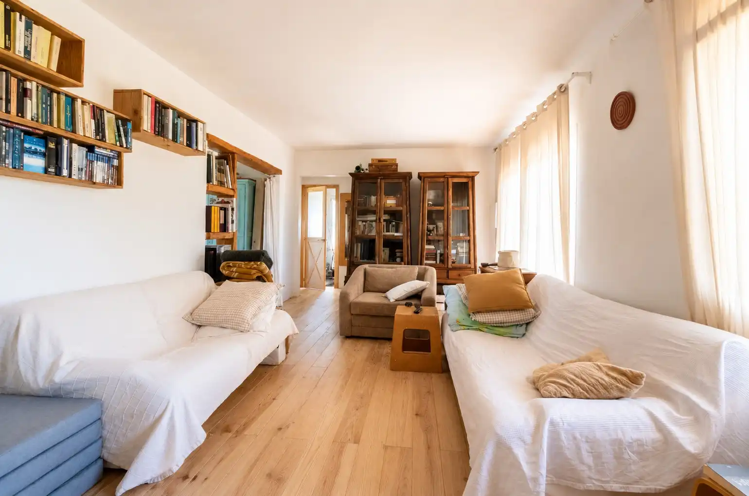 Living room of Houses for sale in Sant Cebrià de Vallalta  with Air Conditioner, Heating and Private garden