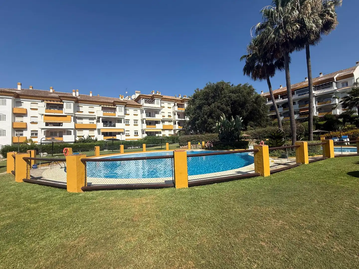 Piscina de Planta baixa de lloguer en Marbella amb Aire condicionat, Terrassa i Piscina