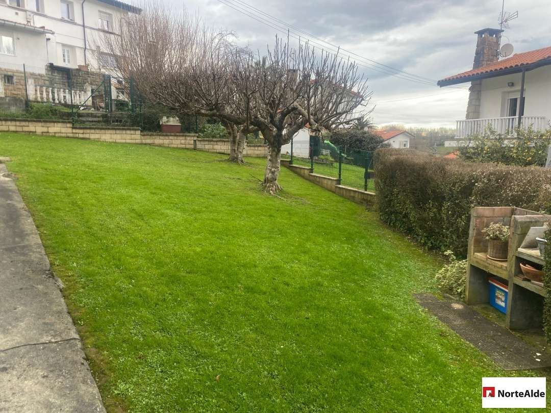 Single-family semi-detached for sale in Sondika  with Furnished