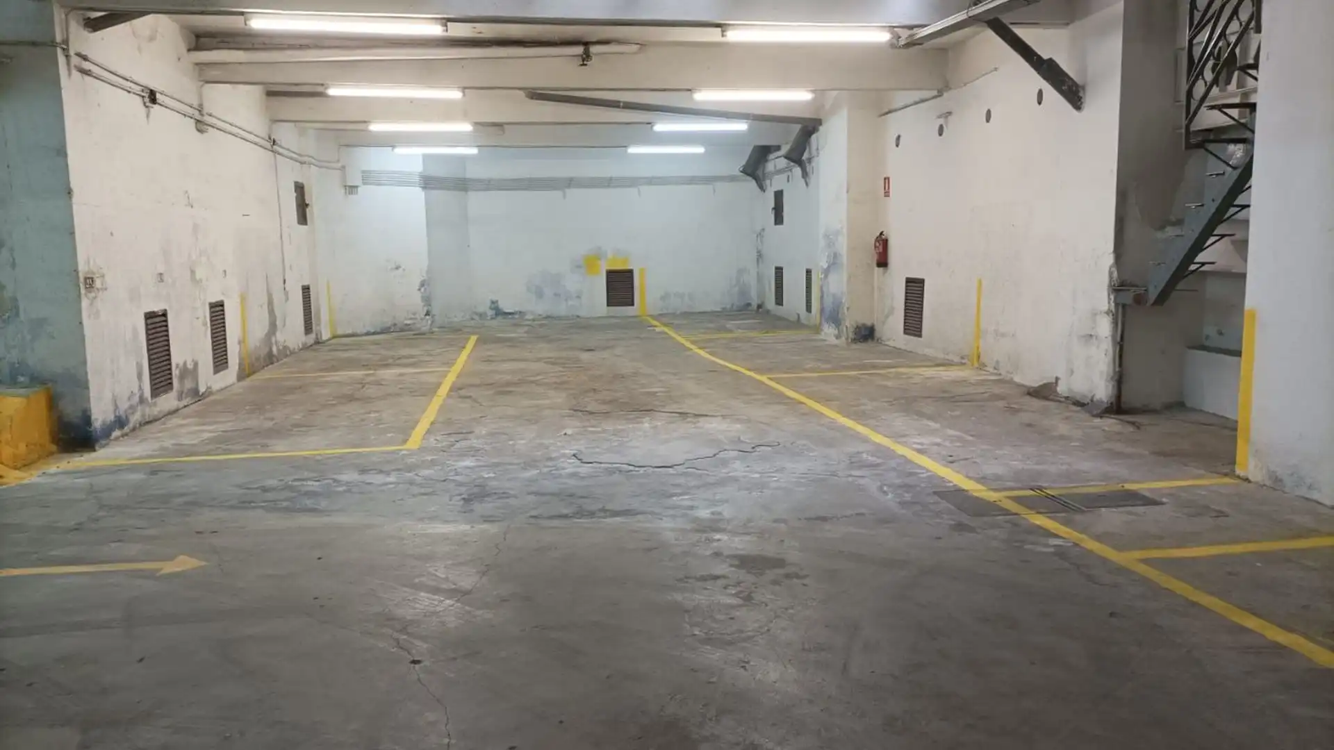 Parking de Garaje de alquiler en  Madrid Capital con Alarma