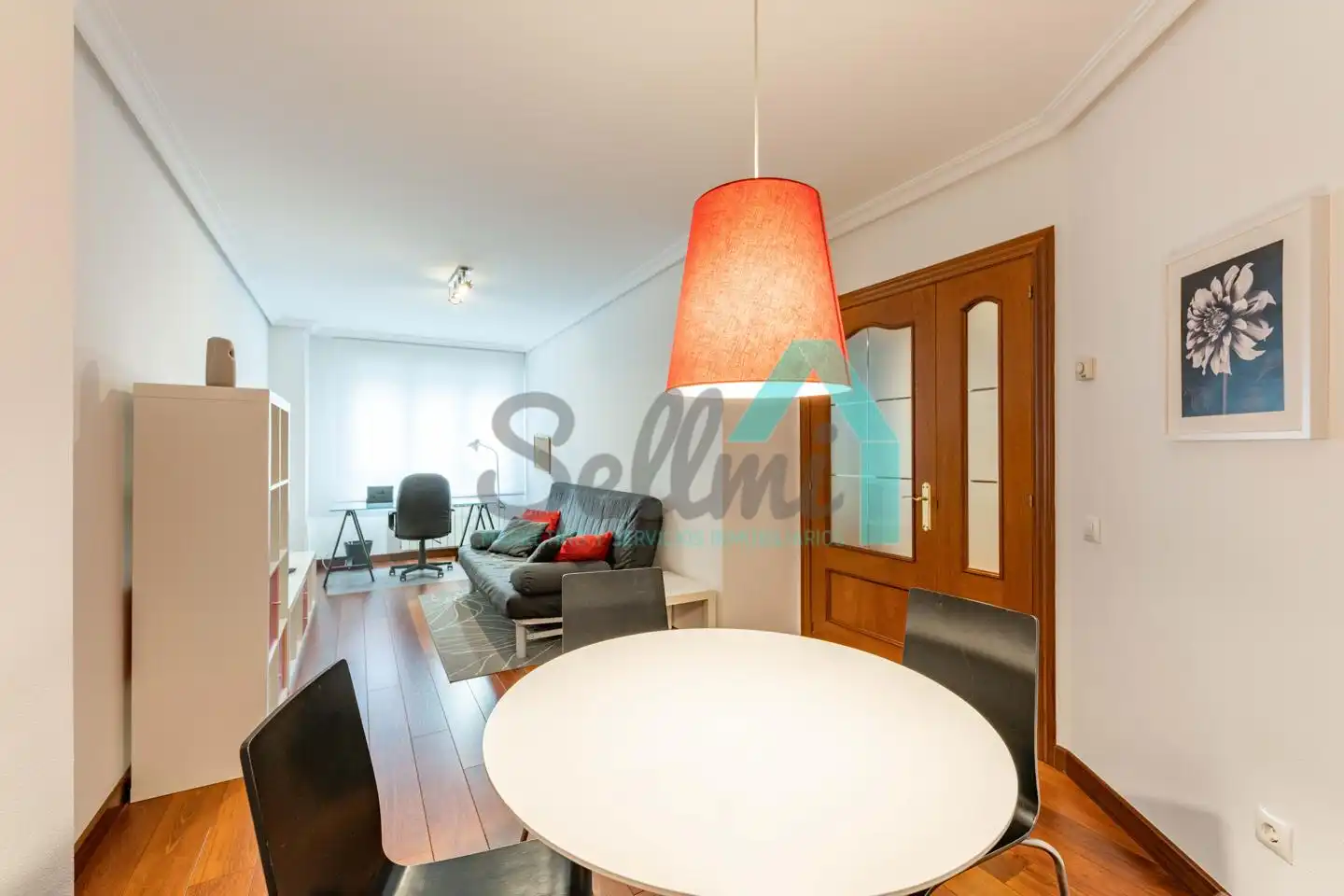 Sala de estar de Piso en venta en Oviedo  con Calefacción y Parquet