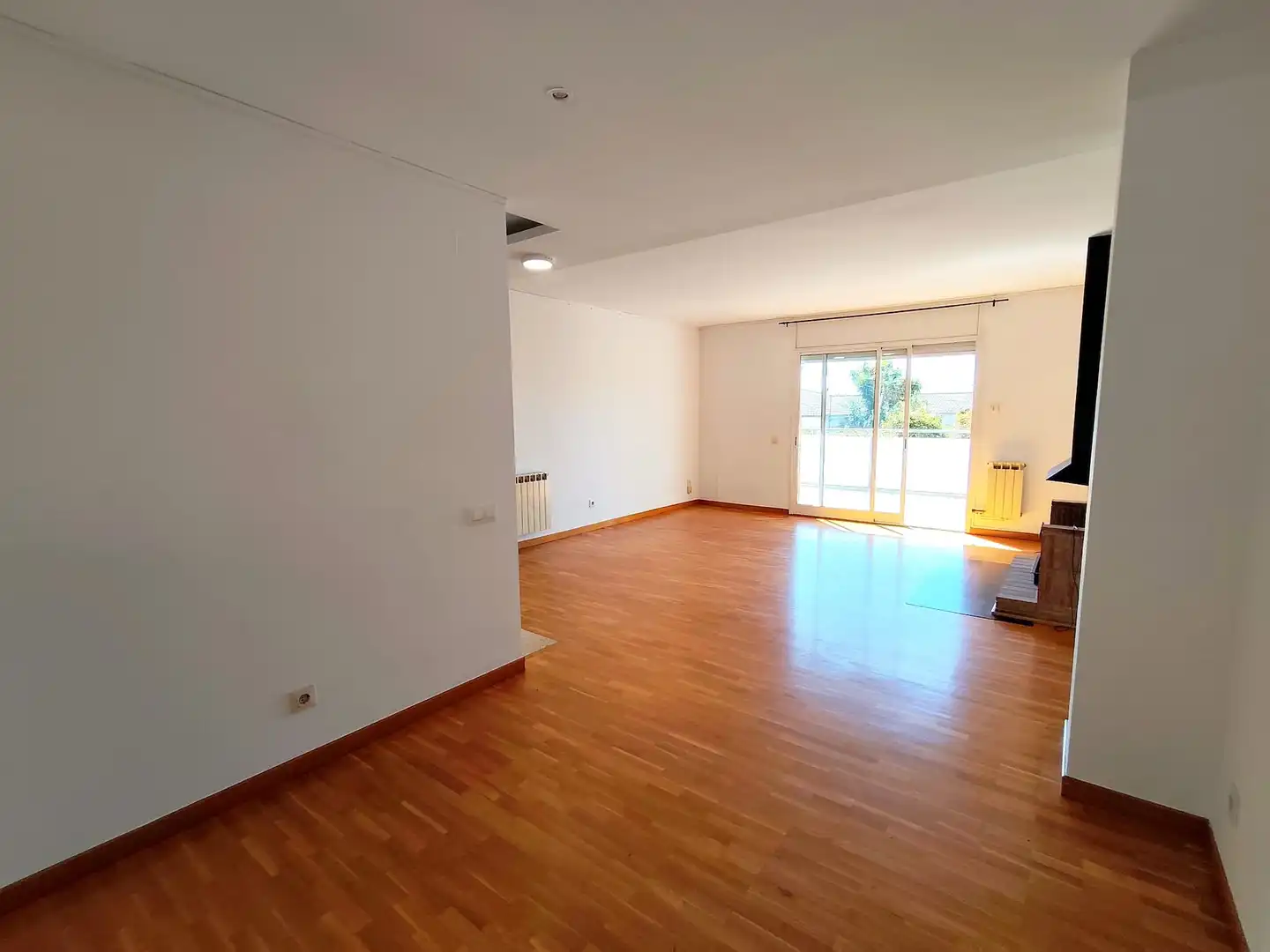 Vista exterior de Casa adosada de alquiler en Molins de Rei con Aire acondicionado, Calefacción y Parquet