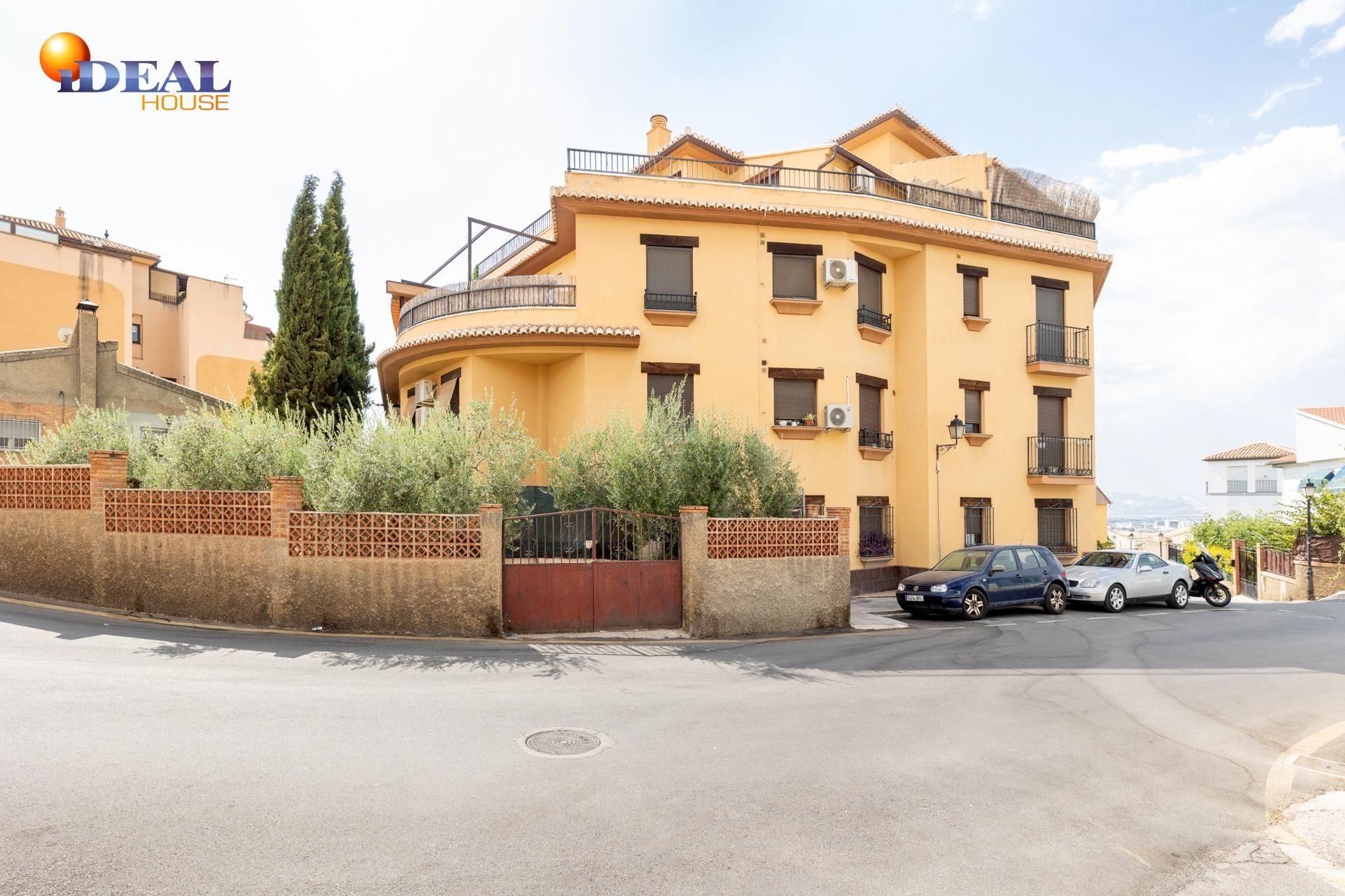 Exterior view of Flat for sale in La Zubia  with Air Conditioner