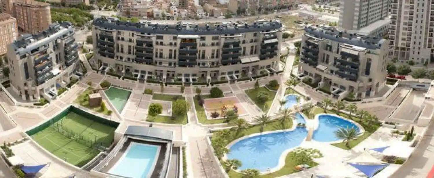 Vista exterior de Apartament de lloguer en Valencia amb Aire condicionat, Calefacció i Moblat