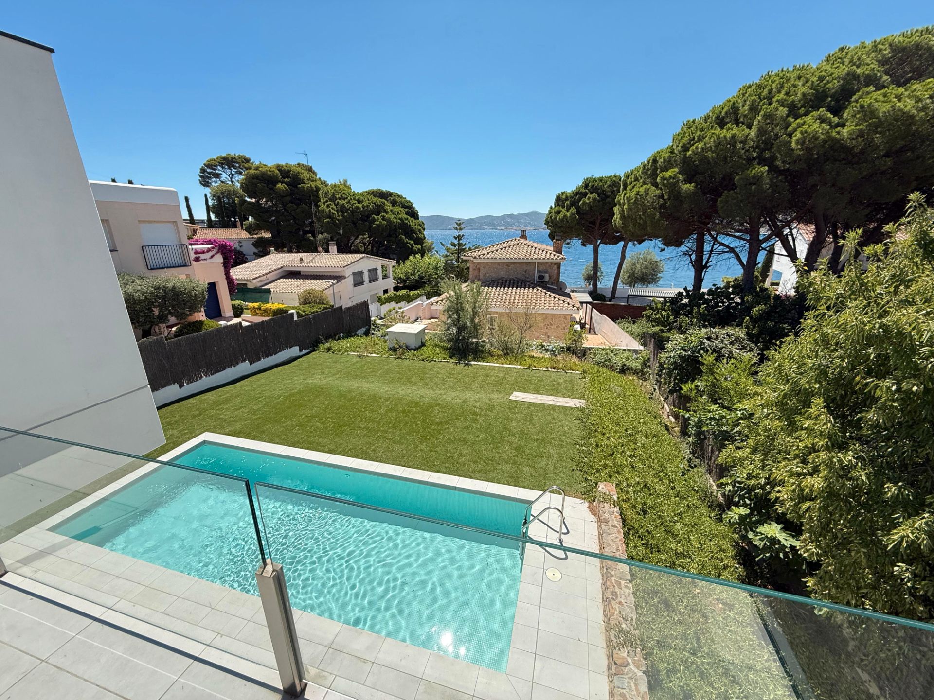 Swimming pool of House or chalet for sale in Llançà  with Air Conditioner, Heating and Private garden