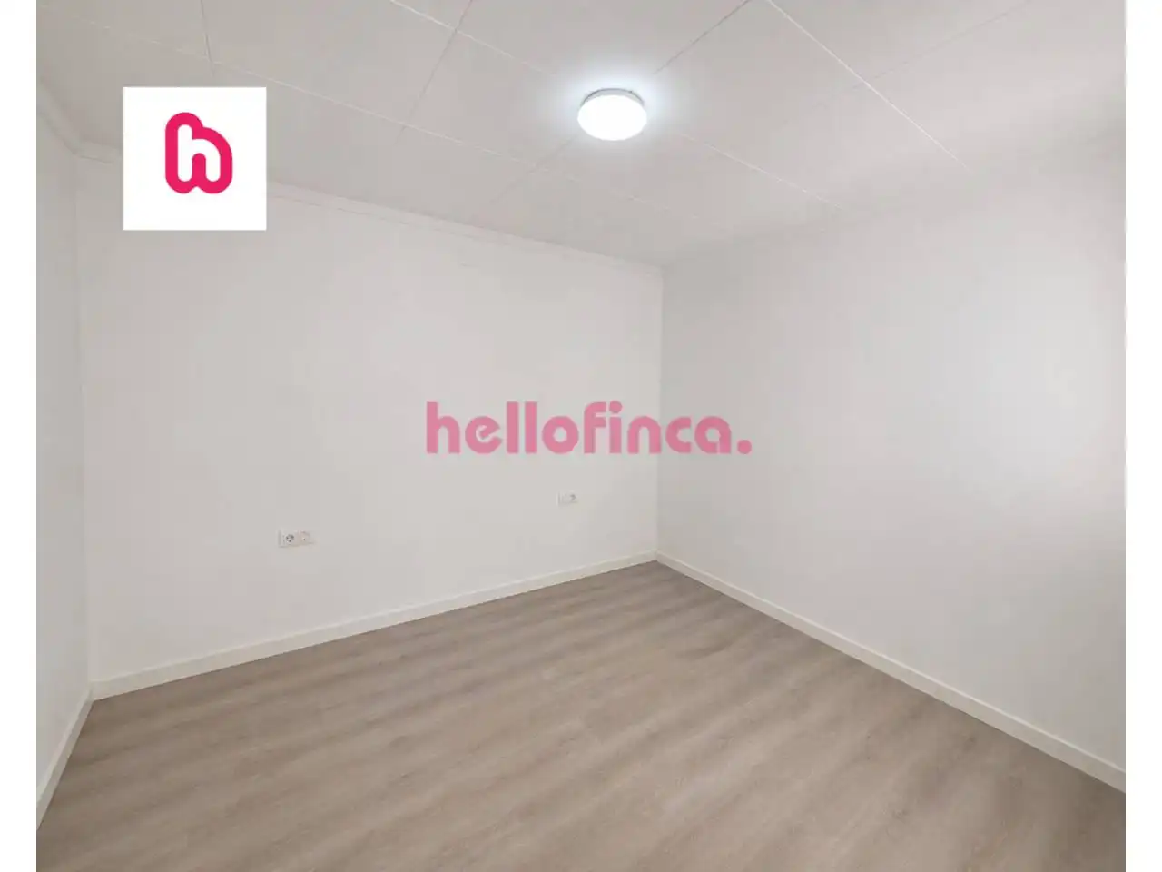 Habitación de Piso en venta en Barcelona con Calefacción, Parquet y Terraza