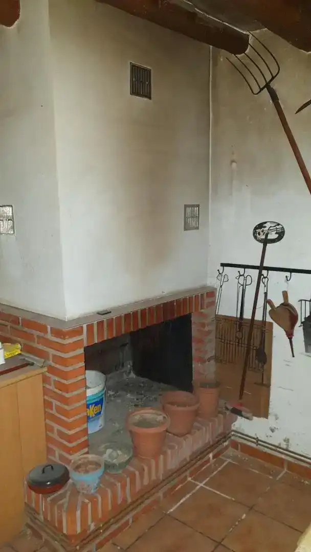 Sala d'estar de Finca rústica en venda en Luna amb Moblat, Forn i Rentadora