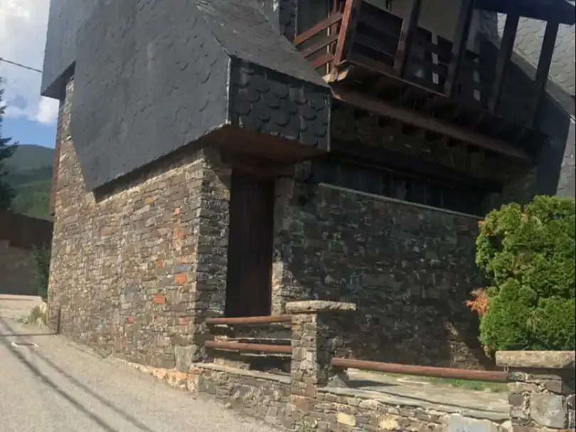 Exterior view of Detached homes for rent in Planoles  with Storage room, Furnished and Balcony
