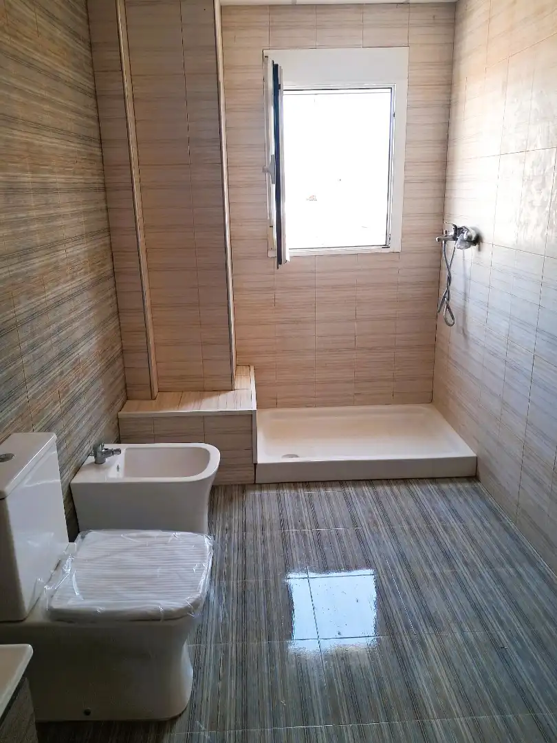 Baño de Casa adosada en venta en Bigastro con Terraza, Trastero y Balcón