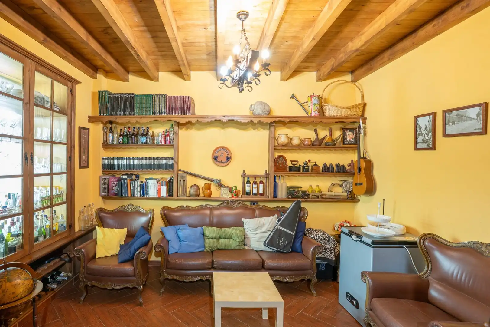 Living room of Houses for sale in San Cristóbal de la Laguna  with Terrace, Storage room and Furnished