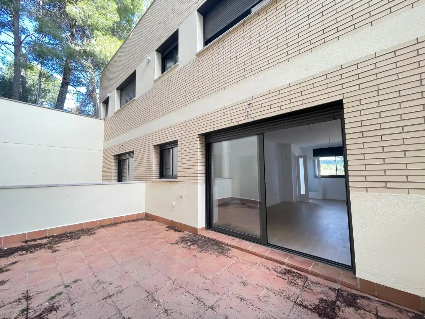 Vista exterior de Casa adosada en venta en La Pobla de Montornès  