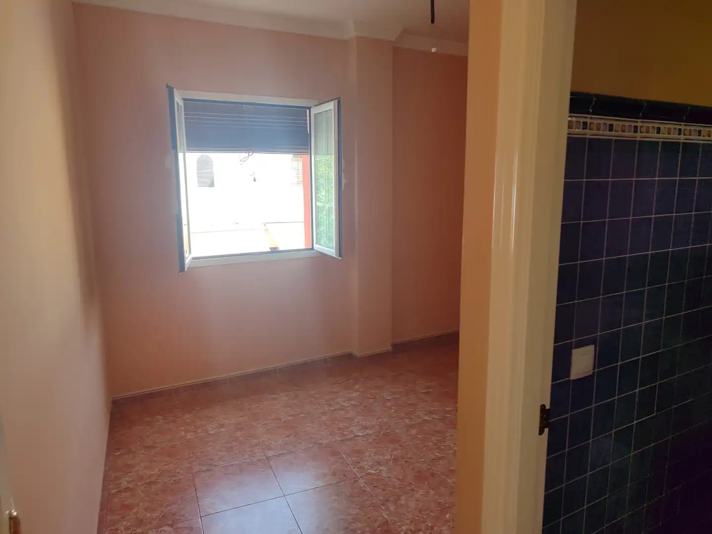 Dormitori de Pis en venda en Utrera amb Aire condicionat, Calefacció i Terrassa