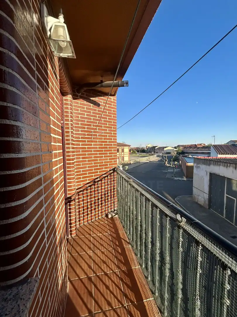 Balcony of Flat for sale in Villamañán, León