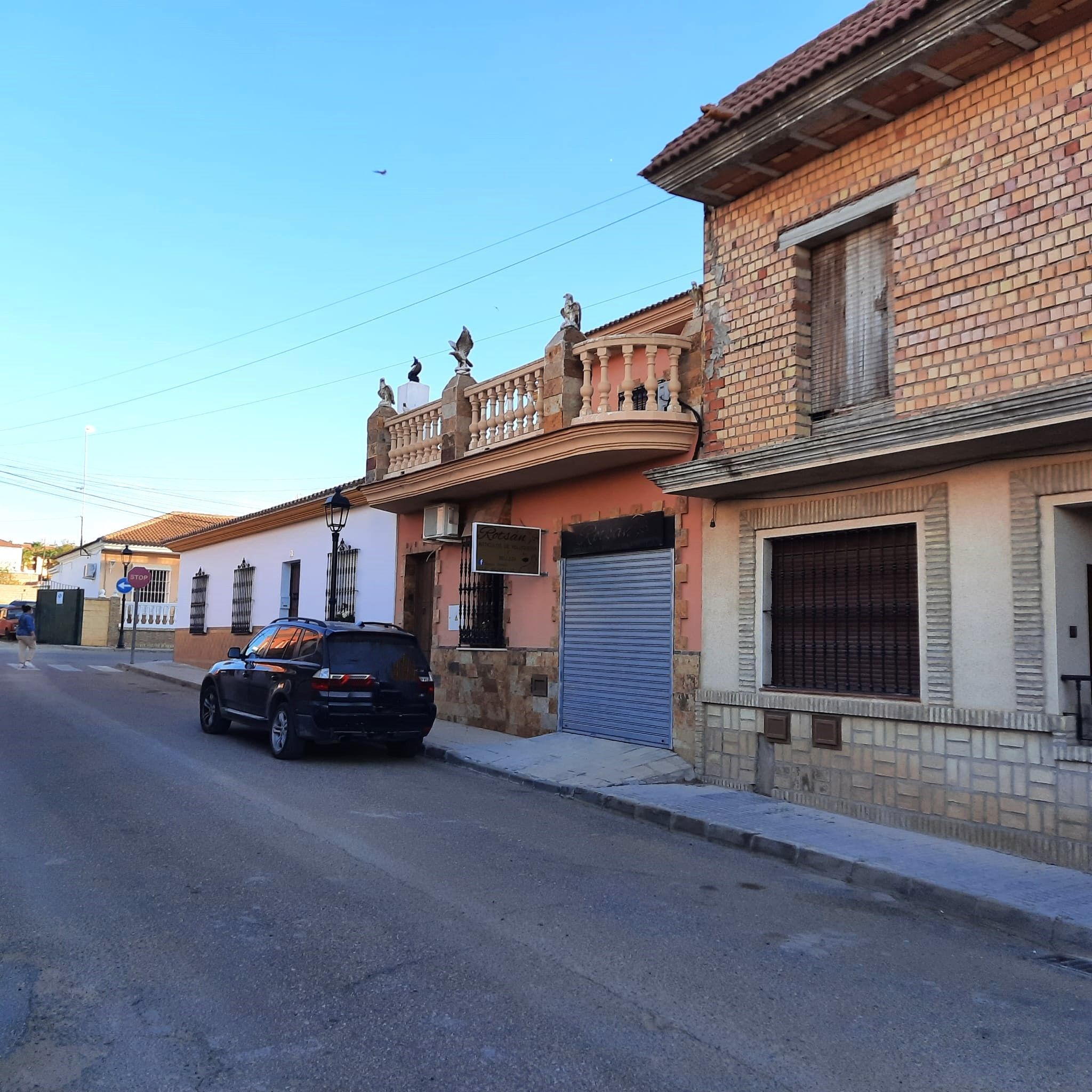 Vista exterior de Casa o chalet en venta en Guillena con Terraza y Horno