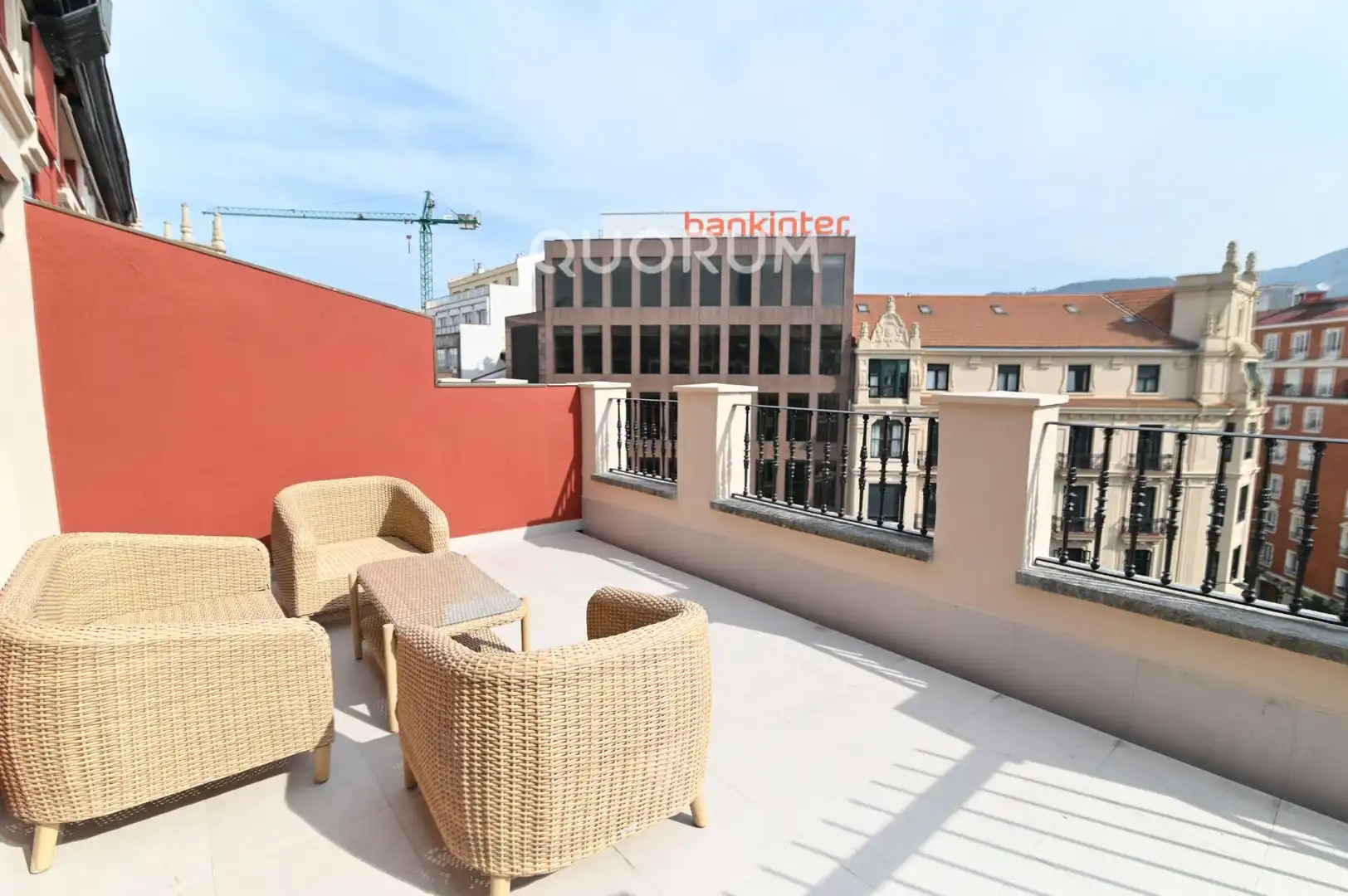 Flat for rent in Calle Marqués del Puerto, Ensanche - Moyua - Diputación