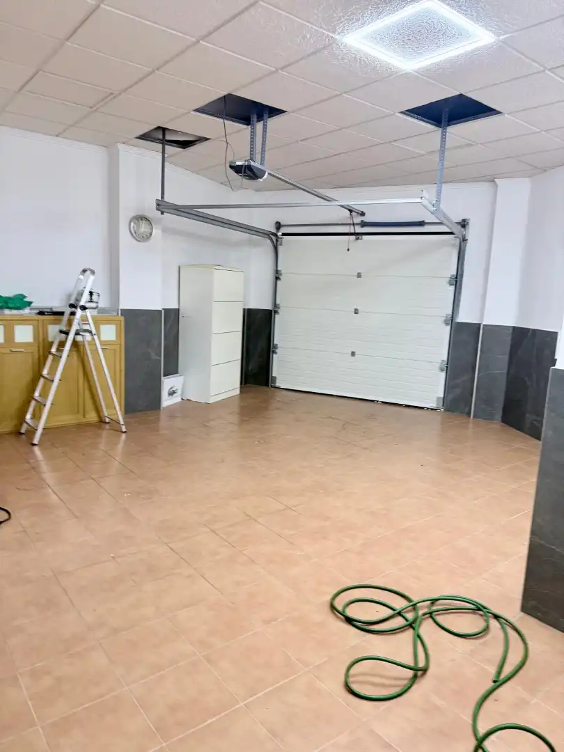 Casa bifamiliare con terrazza in vendita a Carrer Corts Valencianes, imagen 8
