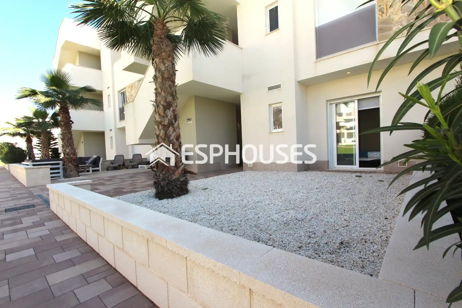 Bajo con terraza en venta en El Raso, imagen 22
