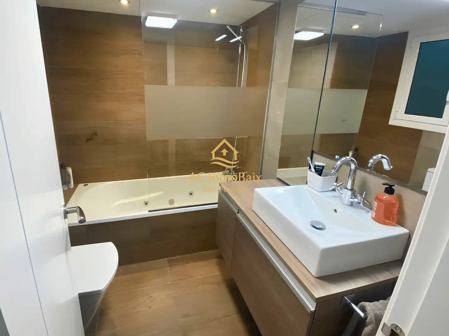 Bany de Apartament en venda en Calafell amb Aire condicionat, Terrassa i Traster