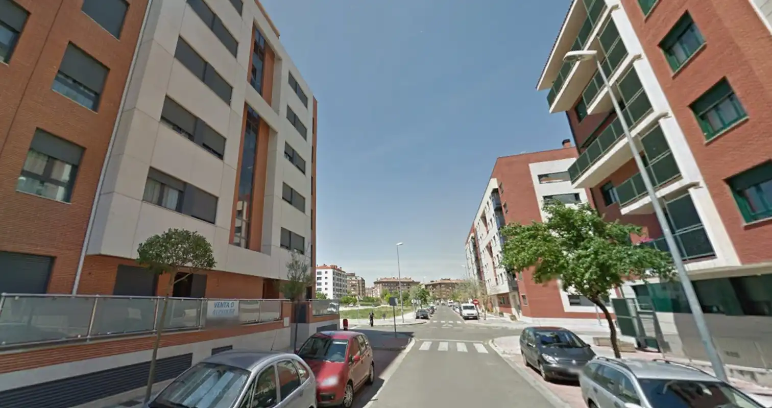 Vista exterior de Casa o xalet en venda en Miranda de Ebro