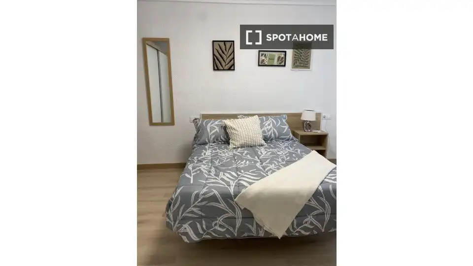 Schlafzimmer von Wohnungen zur untervermieten in Zaragoza mit Klimaanlage, Heizung und Terrasse