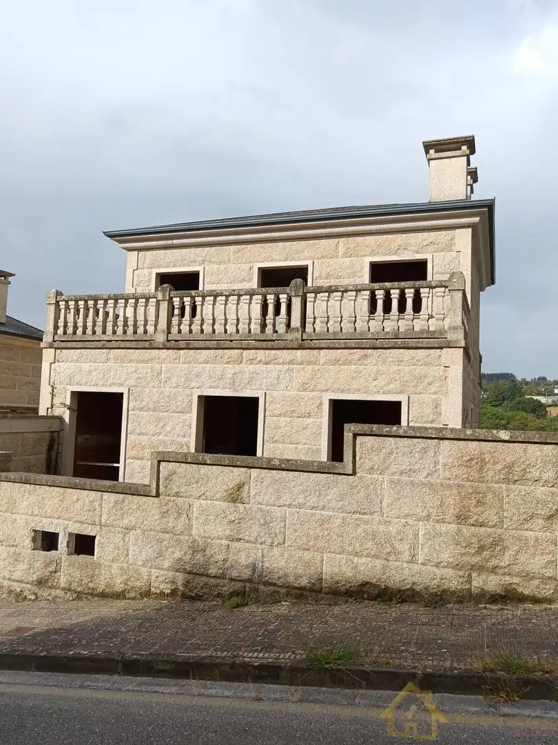 Vista exterior de Casa o chalet en venta en Lugo con Terraza, Trastero y Piscina
