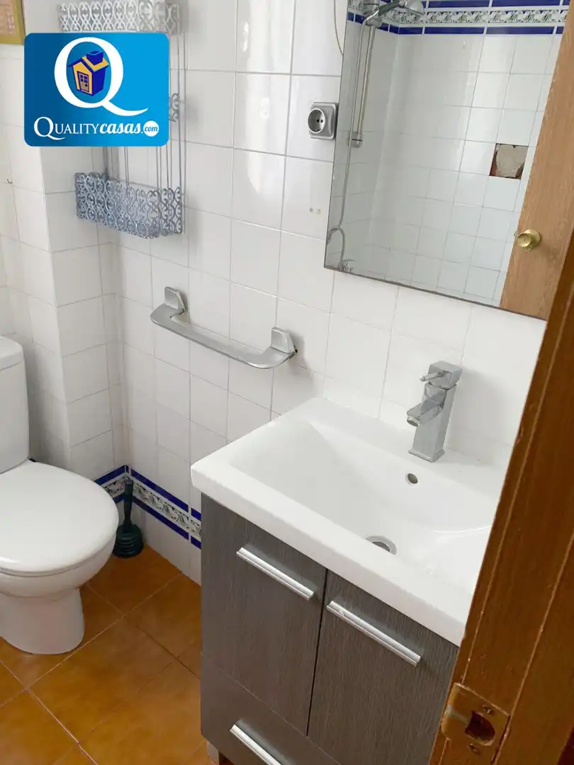 Bathroom of Houses for sale in El Campello  with Terrace and Community pool
