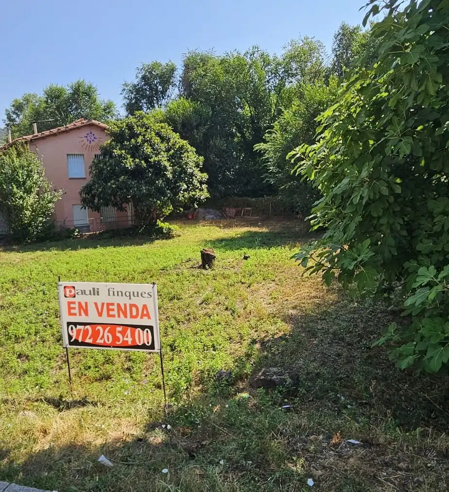 Terreny residencial en venda a Carrer Mestre Turina