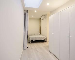 Bedroom of Flat to share in  Madrid Capital  with Air Conditioner and Terrace