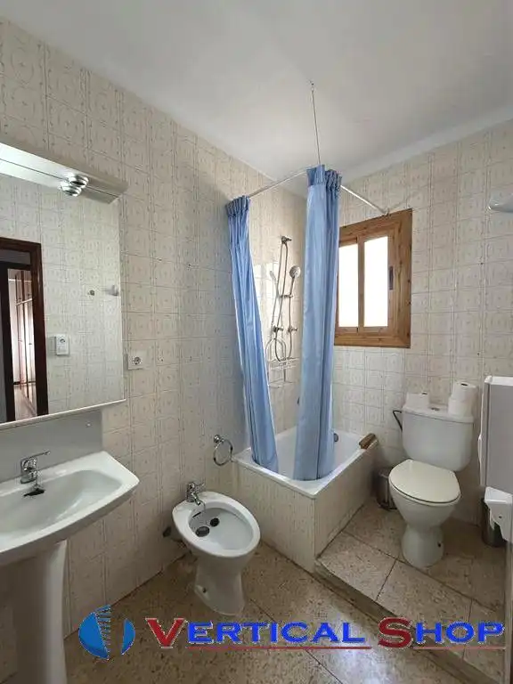 Bathroom of Flat for rent in Caudete