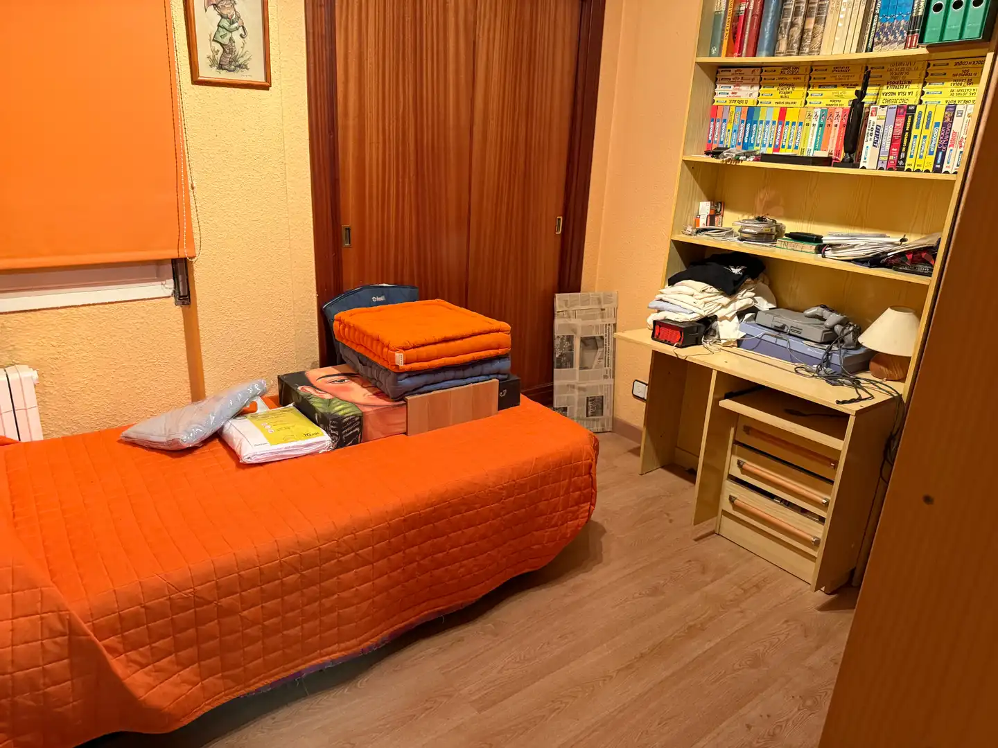 Habitación de Casa adosada en venta en Utebo con Aire acondicionado, Calefacción y Jardín privado