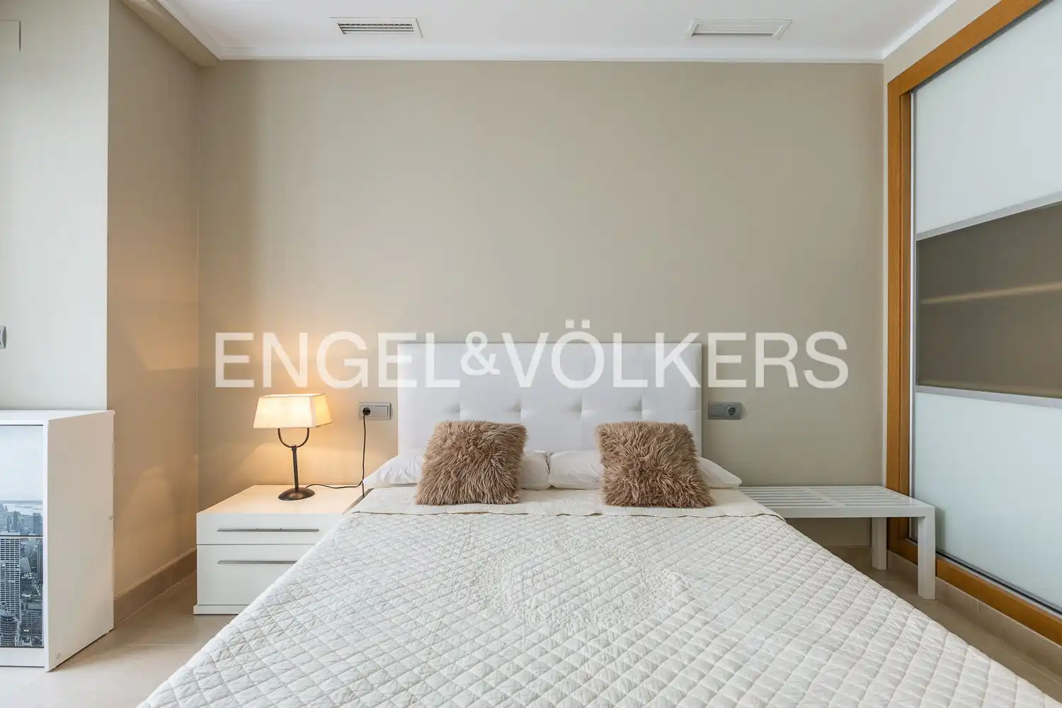 Habitación de Casa adosada en venta en Carcaixent con Aire acondicionado, Calefacción y Terraza