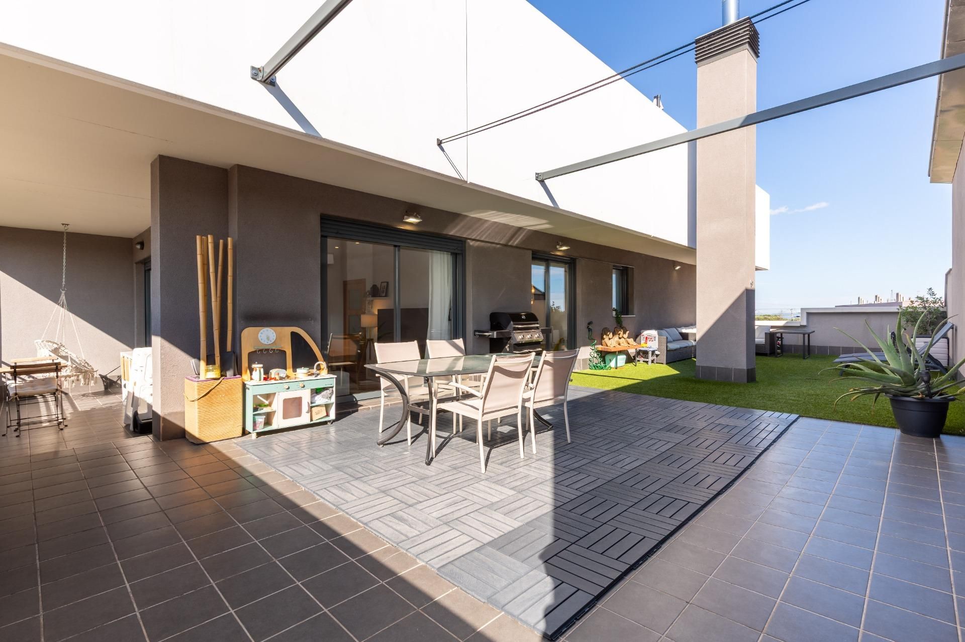 Terrace of Attic for sale in Terrassa  with Air Conditioner, Heating and Private garden
