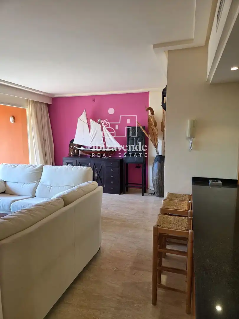 Sala de estar de Dúplex en venta en Santa Eulària des Riu con Aire acondicionado, Terraza y Trastero