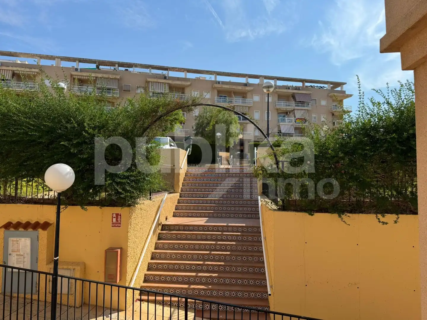 Vista exterior de Àtic en venda en Santa Pola amb Aire condicionat, Calefacció i Terrassa