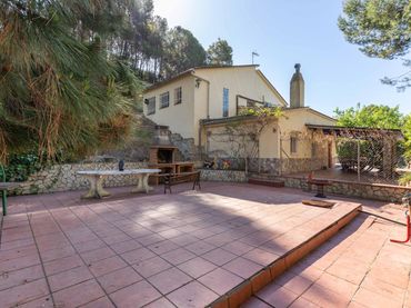 Casa con balcone in vendita a Sant Muç